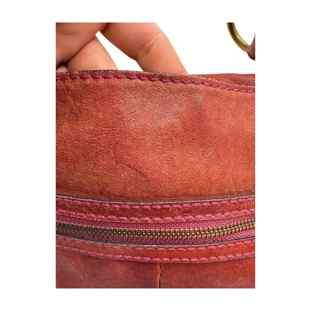 Fossil Red Leather Shoulder Bag Key Charm Vintage Distressed Hobo Purse